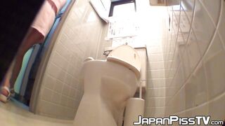 Public toilet footage with some sexy Japanese babes peeing